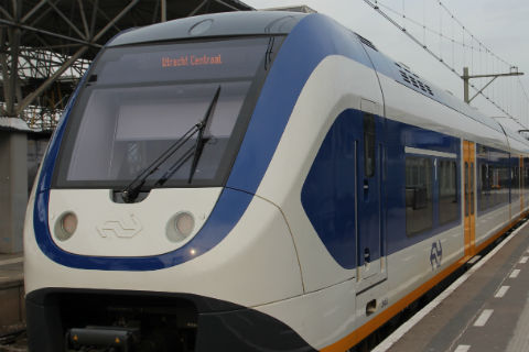 Sprinter, stoptrein, richting Utrecht Centraal
