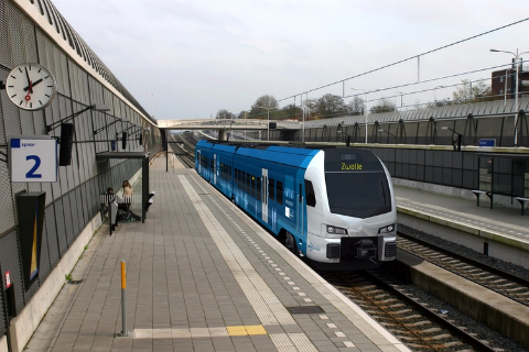 FLIRT-trein Stadler station Zwolle