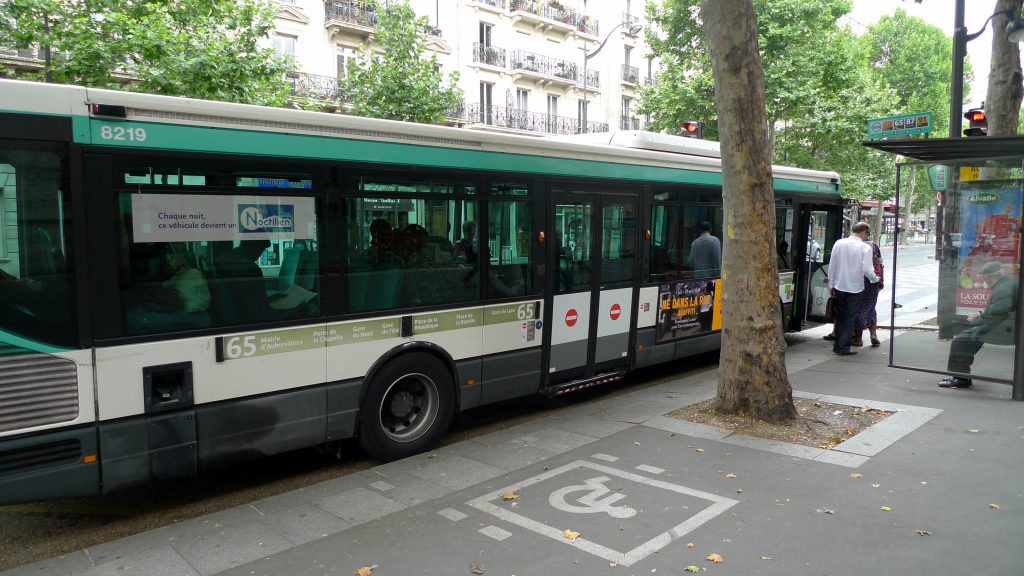 RATP-bus in Parijs (bron: Flickr - Jean-Louis Zimmermann)