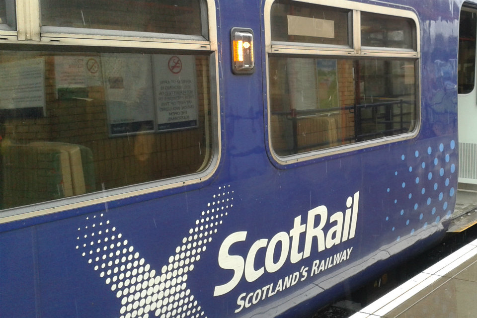 Logo ScotRail op trein