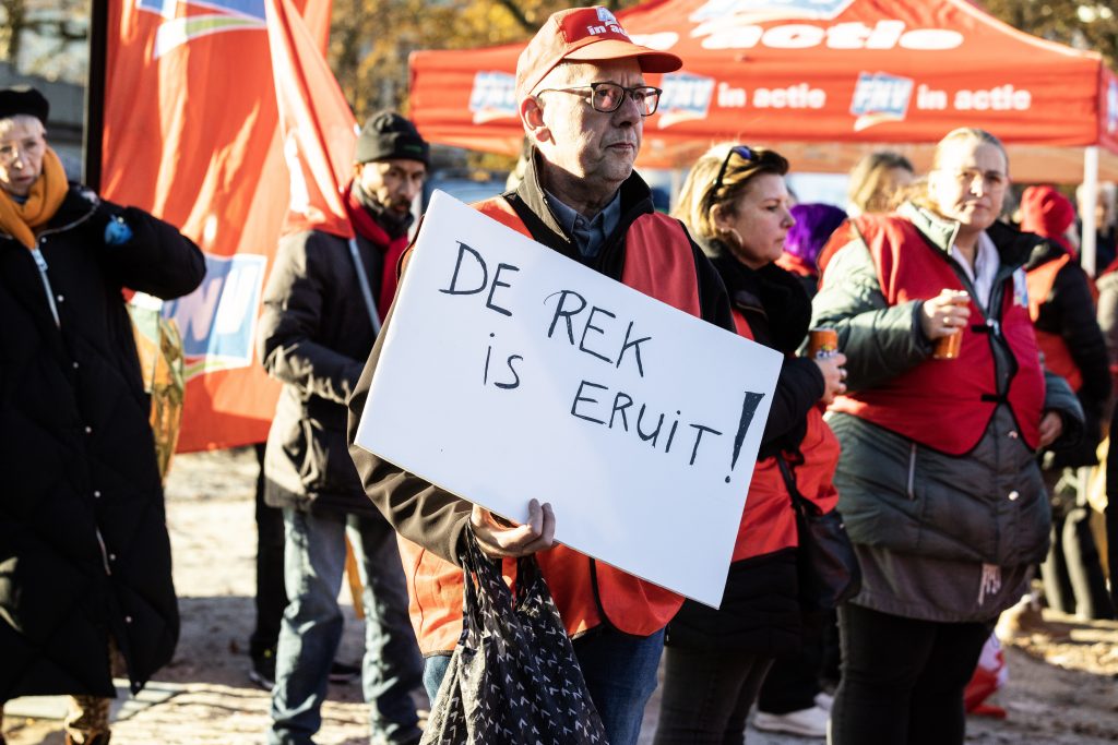 Minefestatie in Den Haag van het zorg- en leerlingenvervoer