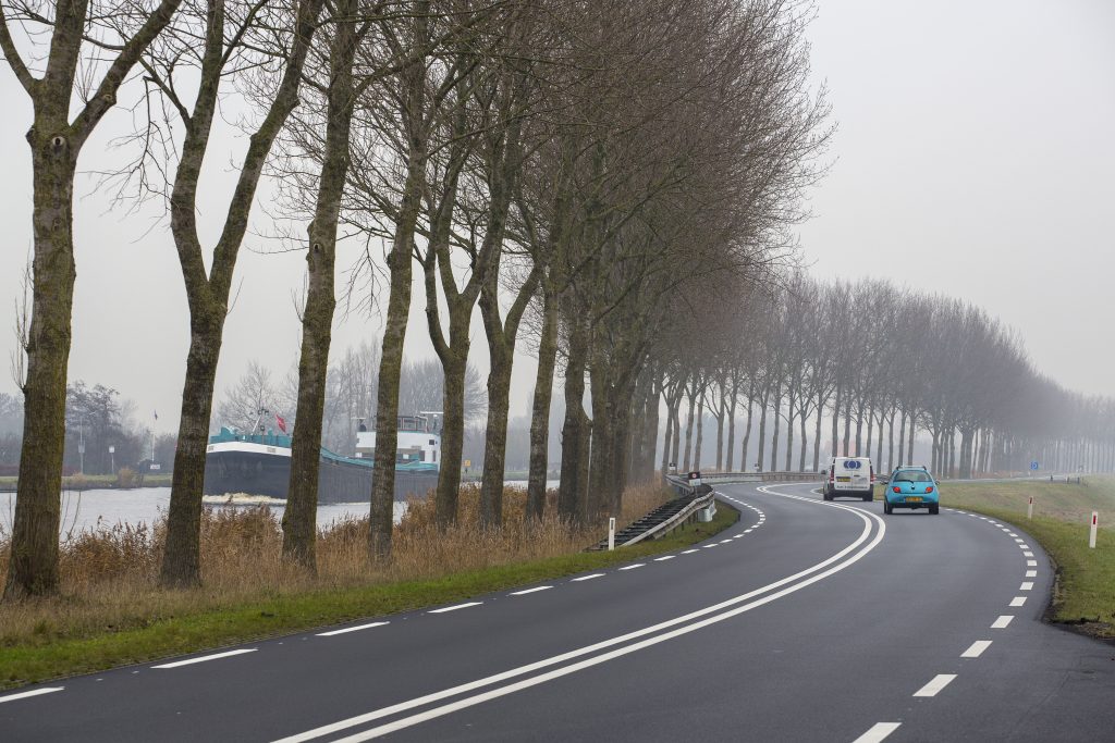 Beeld: een N-weg in Noord-Holland