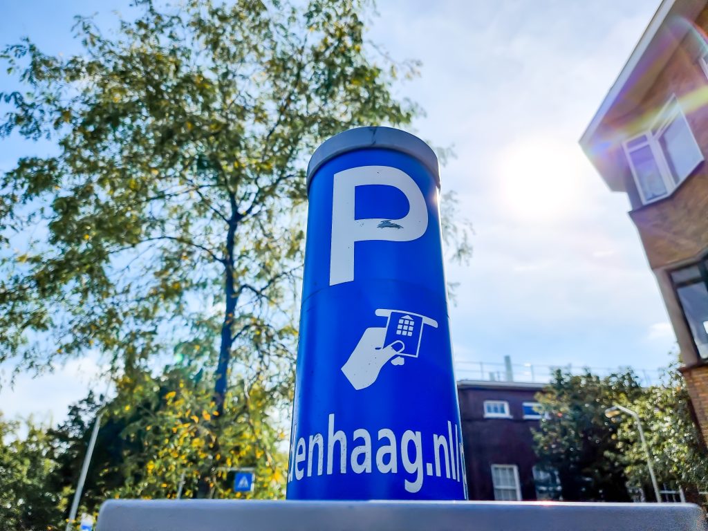 Beeld: parkeerpaal Den Haag